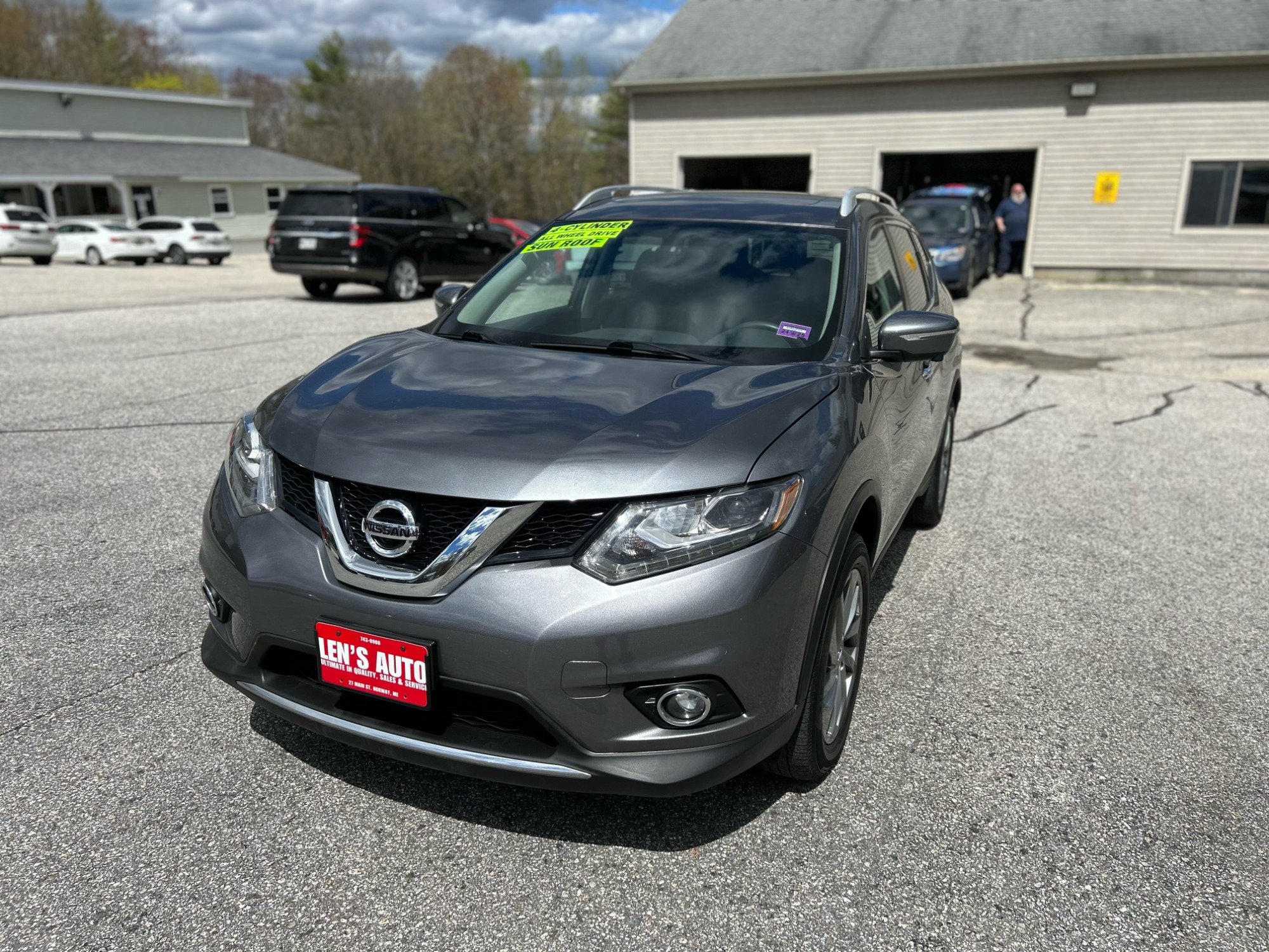 photo of 2015 Nissan Rogue S AWD